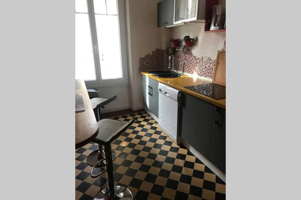 Appartement Spacieux Limoges Centre Garage Wifi Kültér fotó